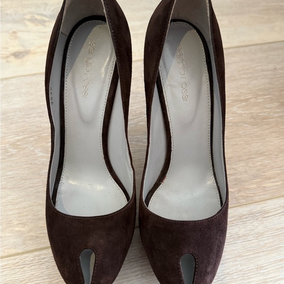 $845 SERGIO ROSSI Dark Chocolate Brown Suede Peep Toe Platform Heels Pumps 39.5 - Picture 4 of 14